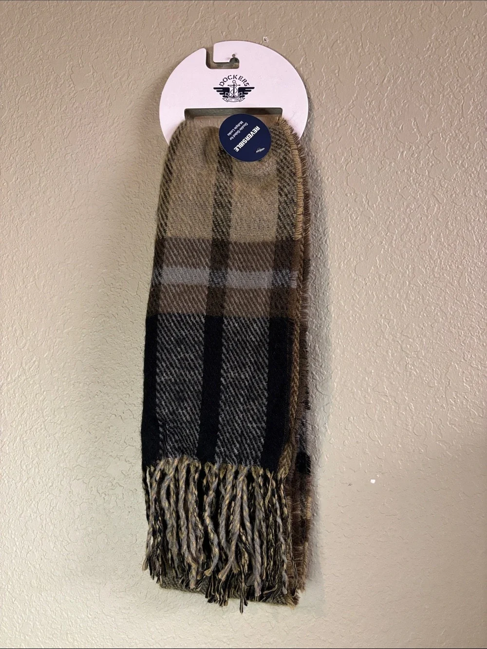 New Dockers Scarf Men’s Brown Plaid Knit Winter Scarf Classic Casual Outdoor